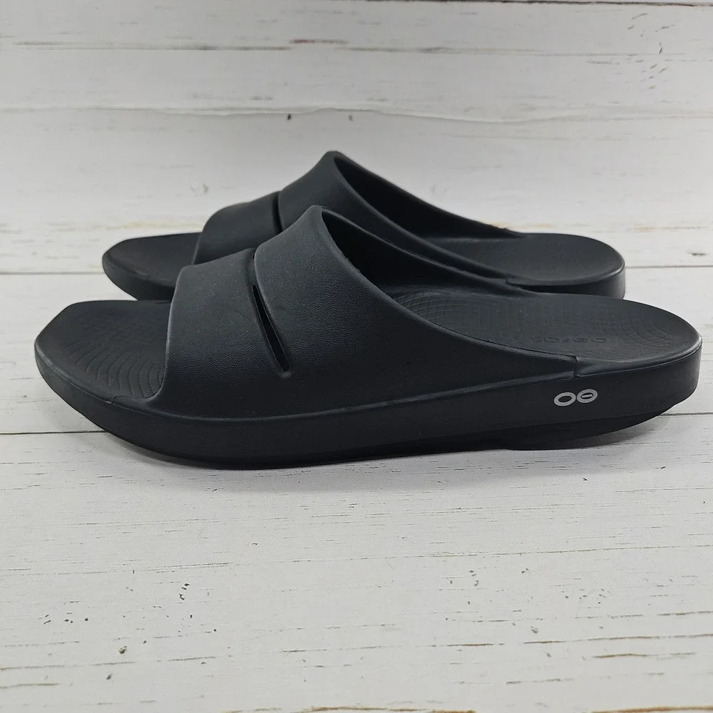 Oofos OOahh Mens Size 12 Black Recovery Summer Slide Sandals Arch Support